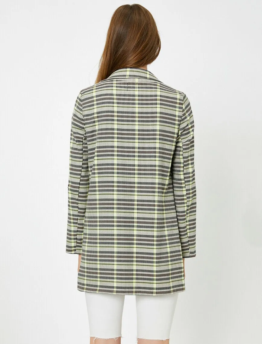 16525 Multi Colour Buttonless Check Jacket