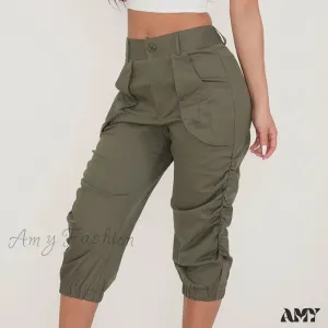 Amy Fashion - Relaxed-fit Cargo Capri Pant