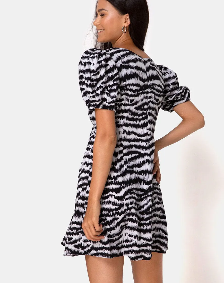 Elcia Dress in Animal Drip Grey