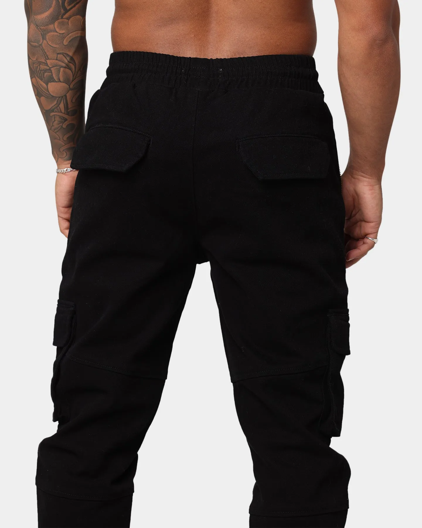 EN ES Poseidon Cargo Pants Black