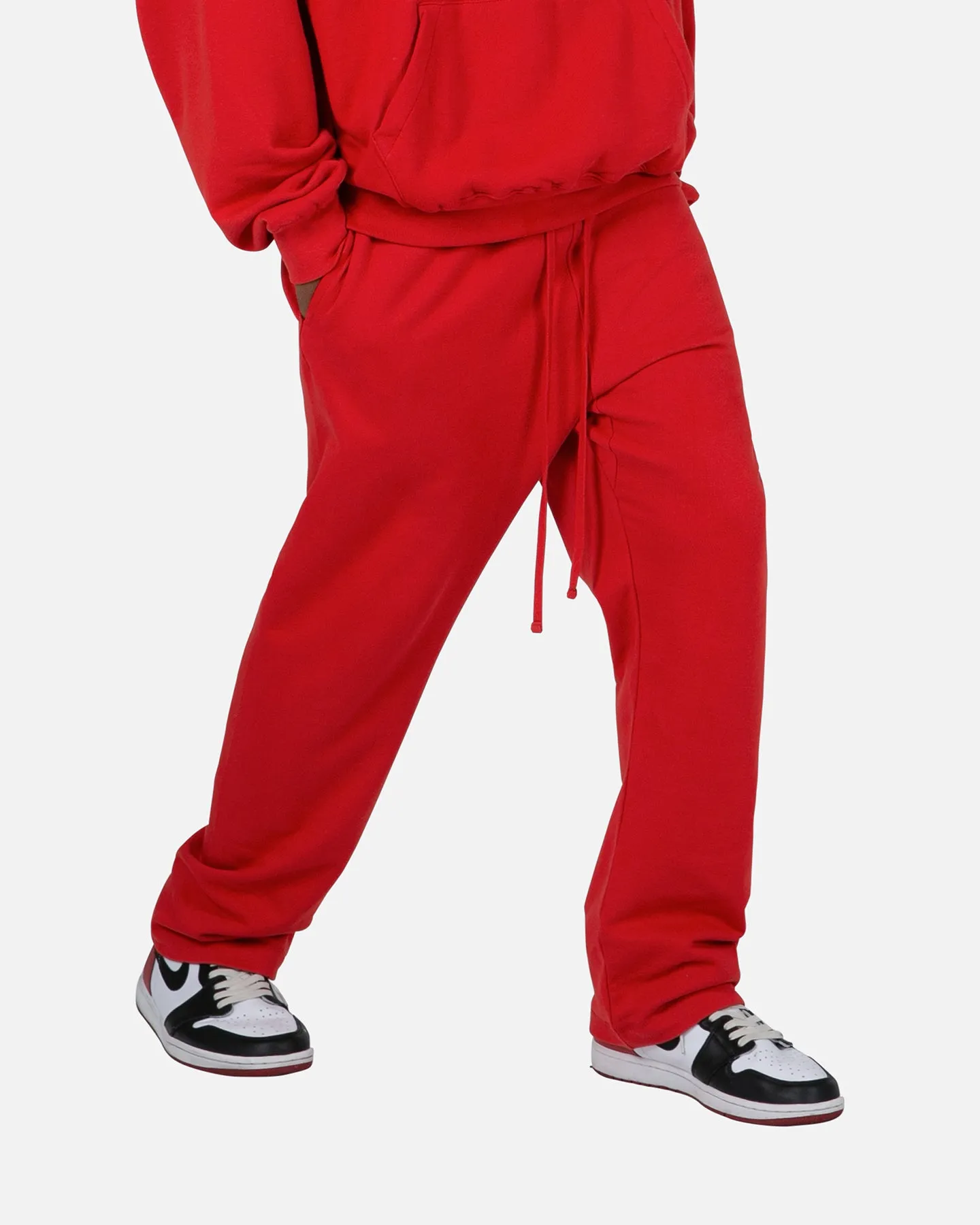 MNML Relaxed Everyday Sweatpants Red