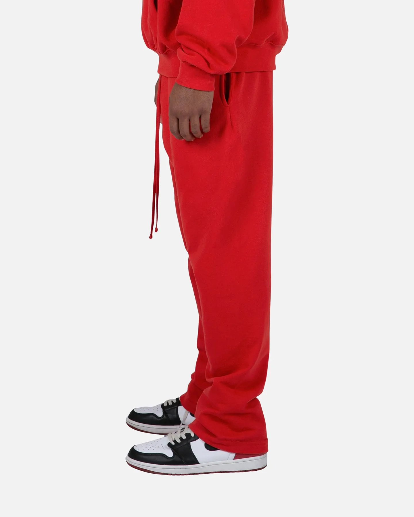 MNML Relaxed Everyday Sweatpants Red