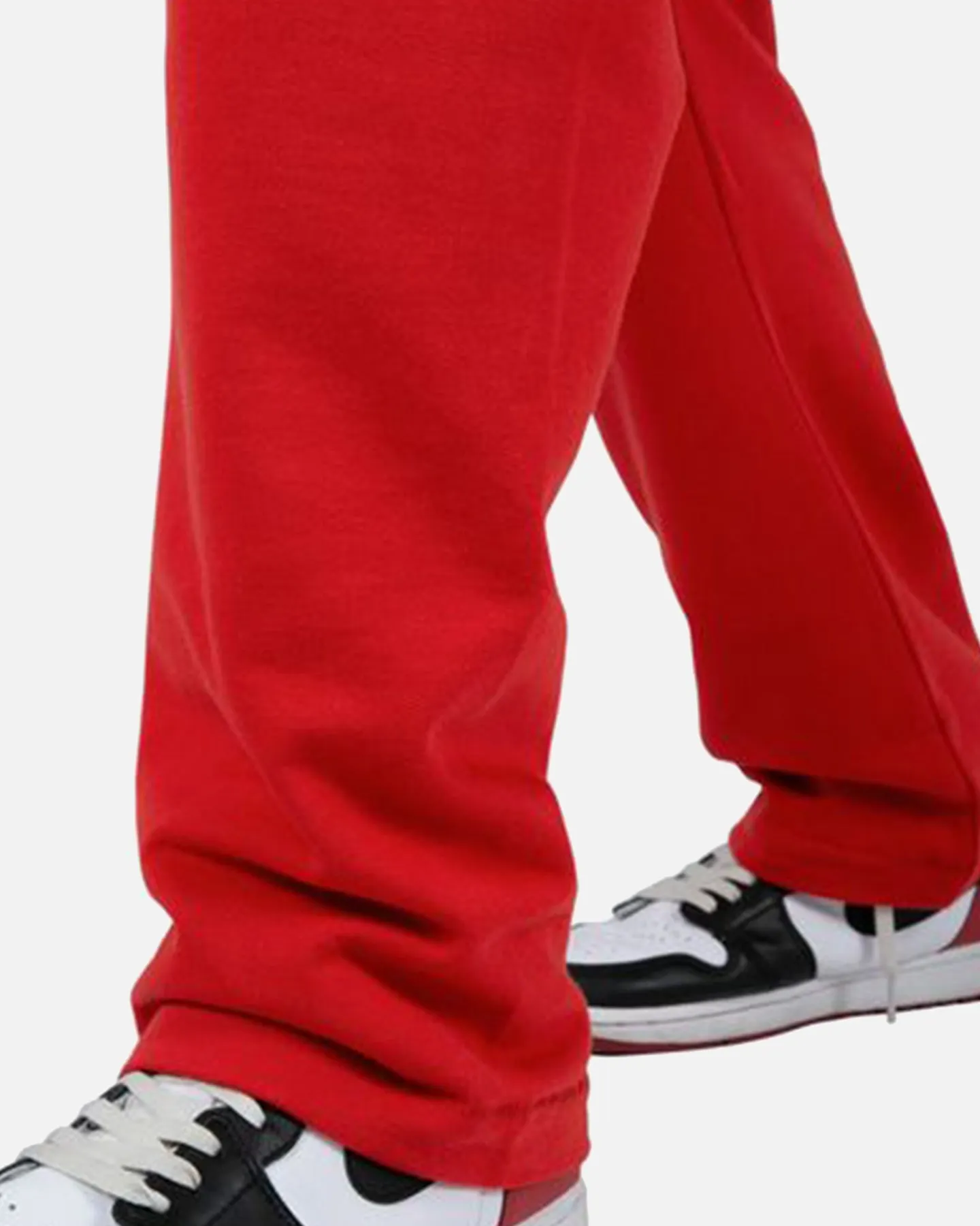 MNML Relaxed Everyday Sweatpants Red