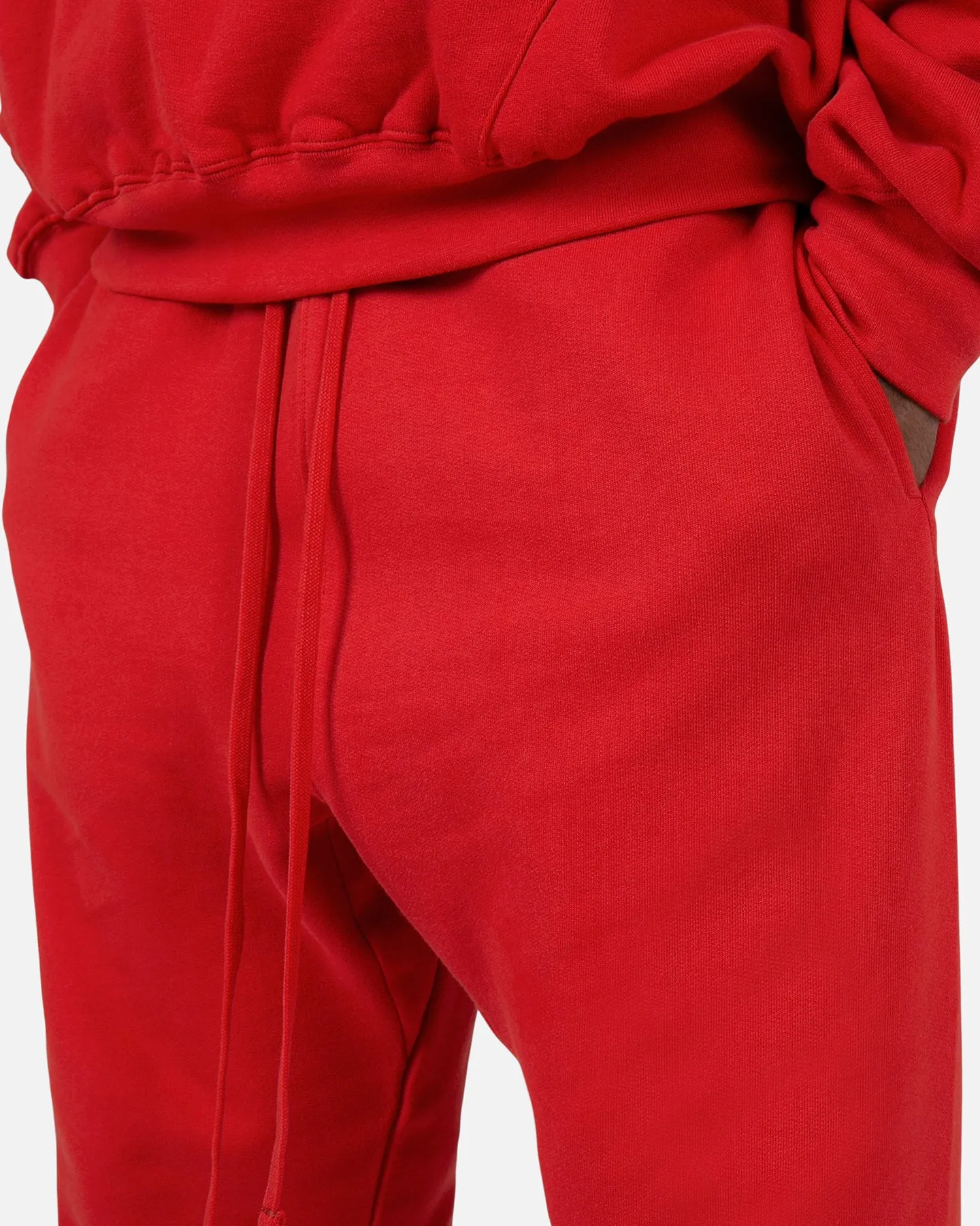 MNML Relaxed Everyday Sweatpants Red