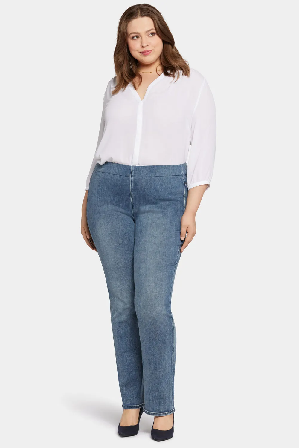 Pull-on Straight Jeans In Plus Size - Pristine