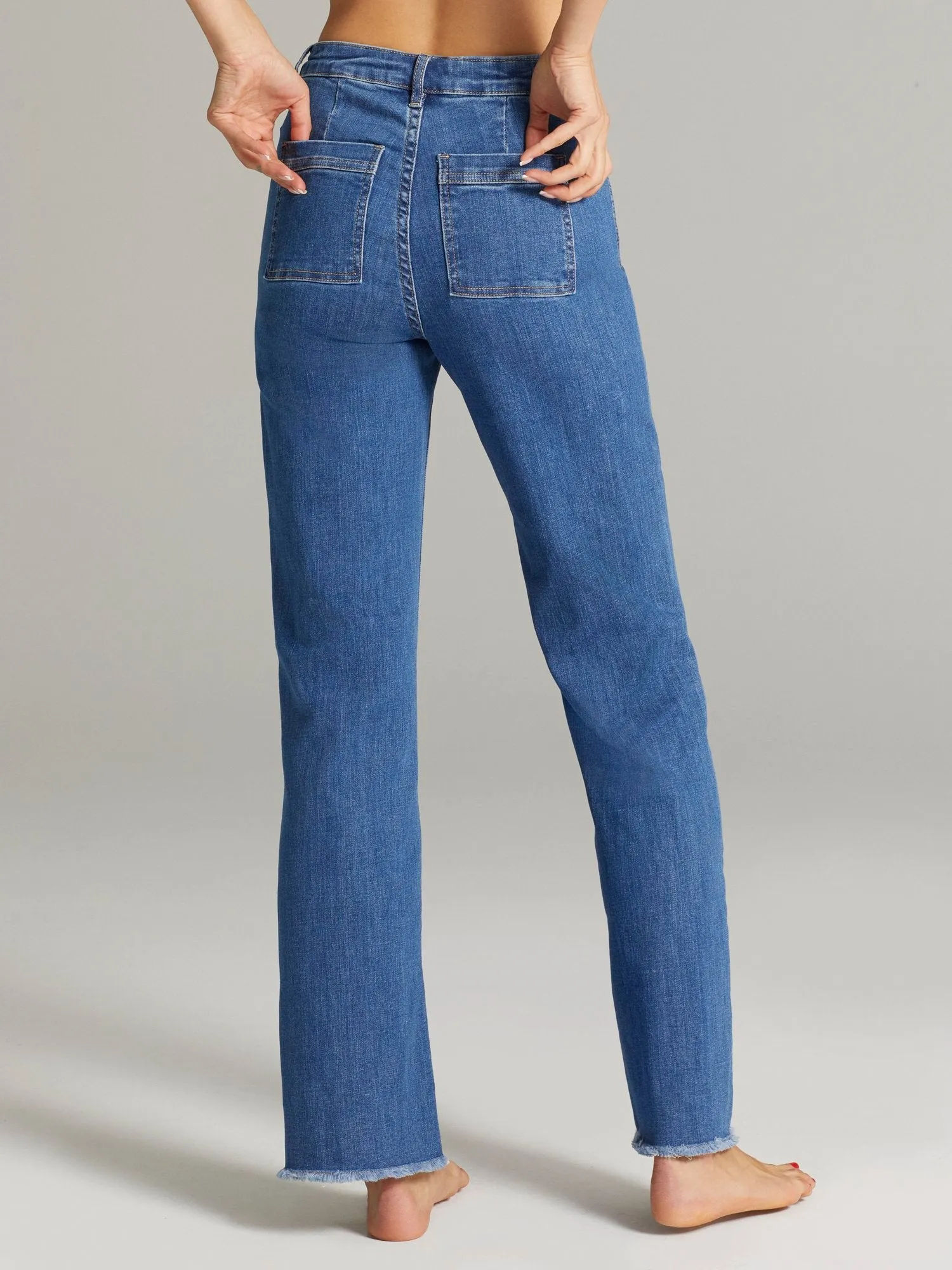 Shanice High-Waisted Straight-Leg Jeans