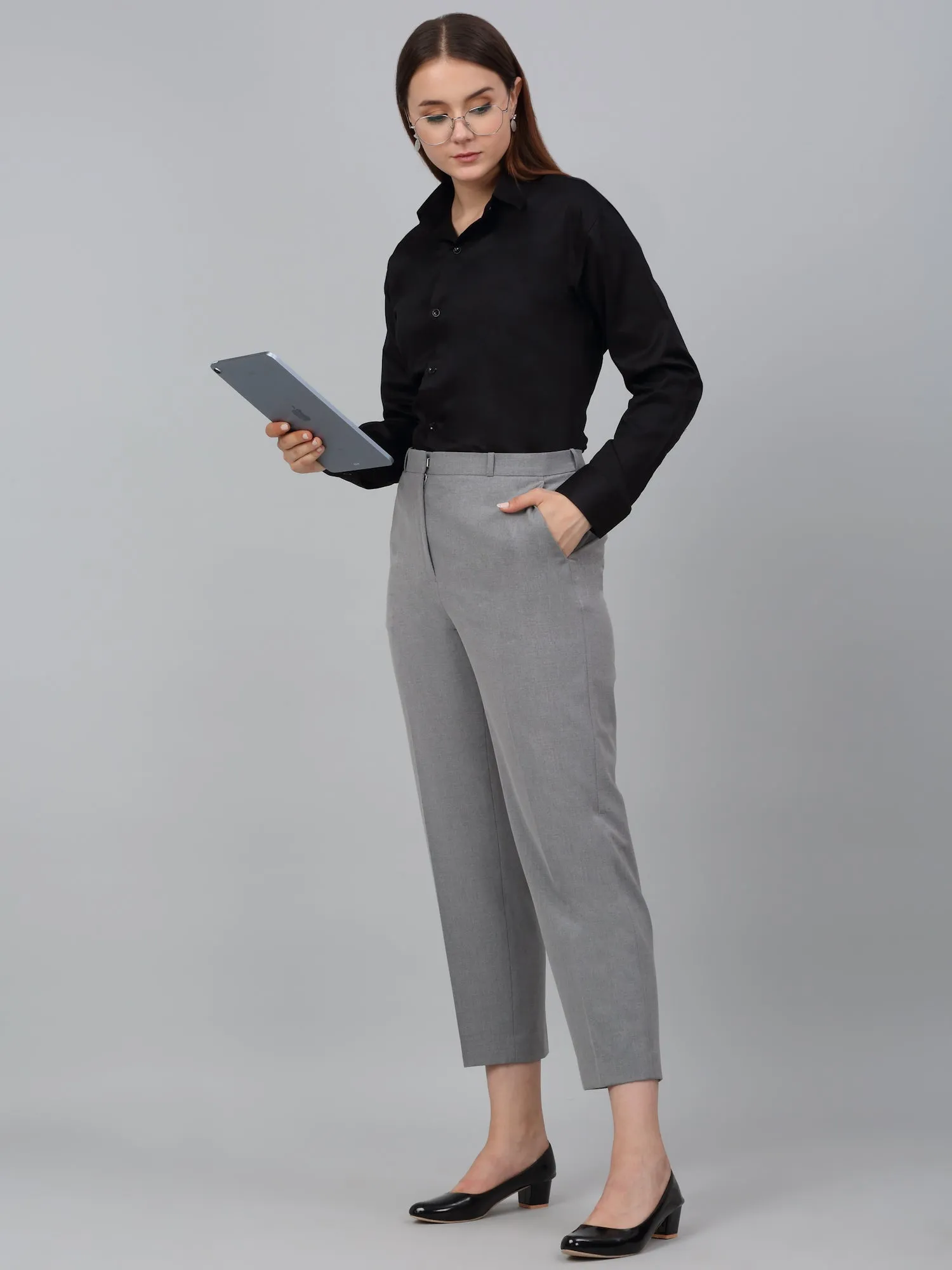 Women's Grey Solid Non-Pleated Formal Trouser